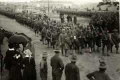 Camp-Bartlett-1917-marching