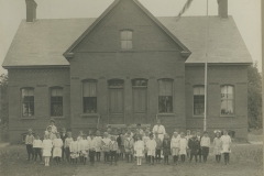 South-Maple-St.-School-1905